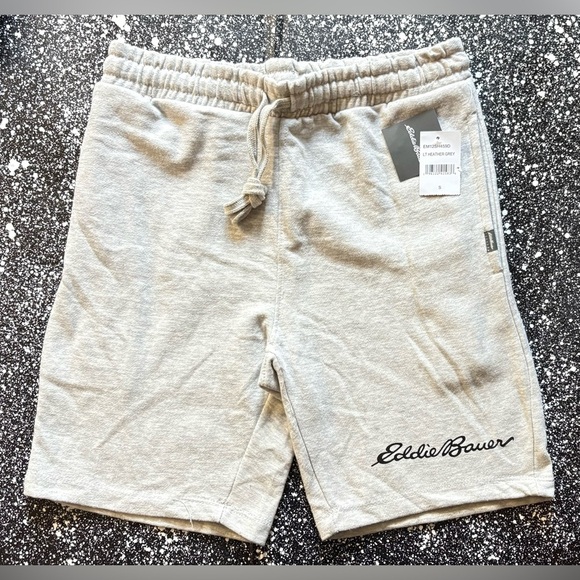 Eddie Bauer Lounge Shorts NWT Size Small (Light Gray) - Picture 1 of 4